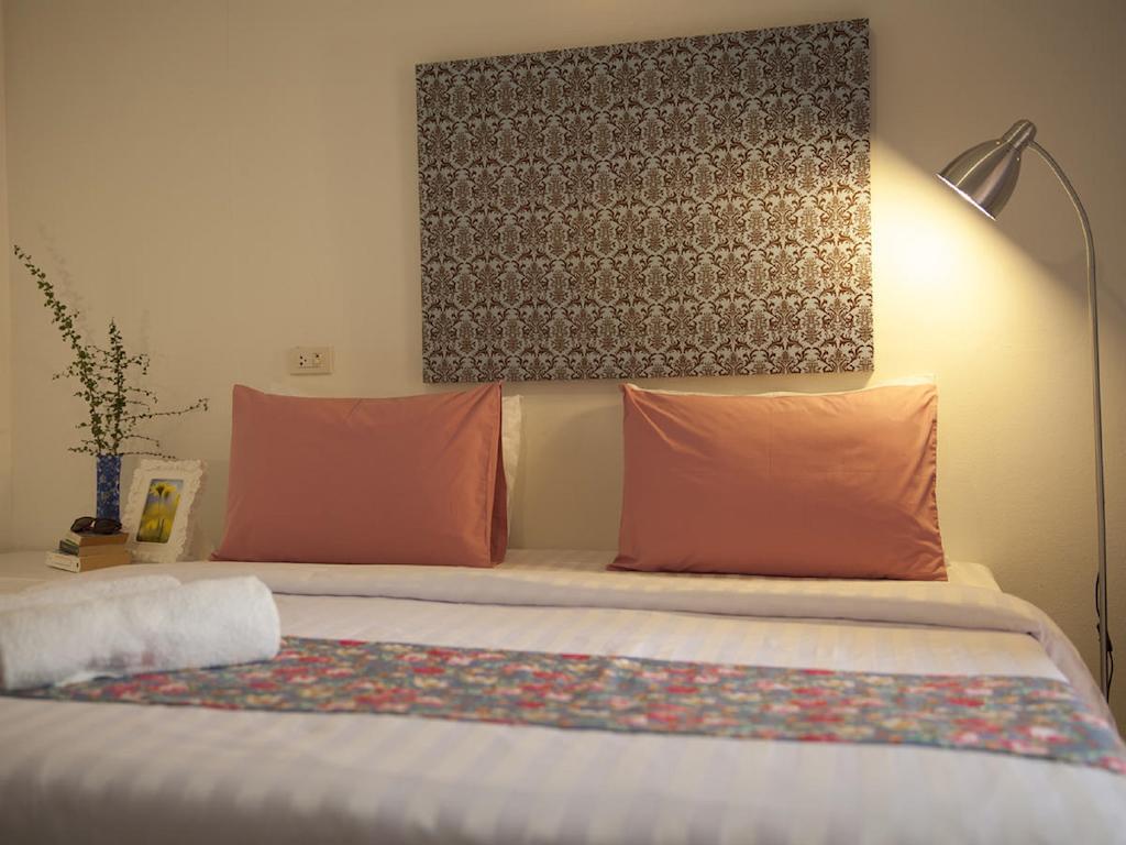 Bed and Breakfast Les Fleurs House Khao Lak Habitación foto