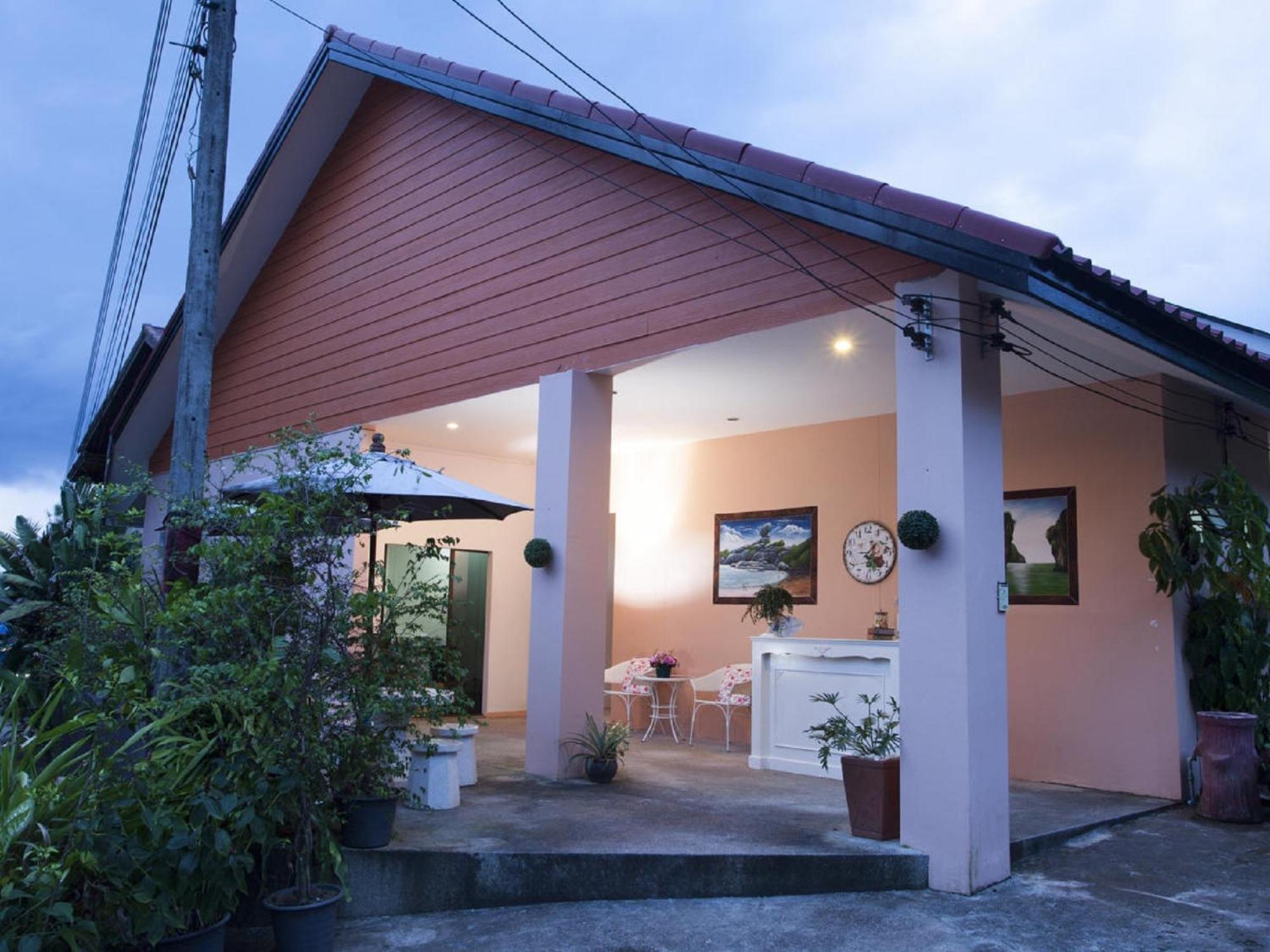Bed and Breakfast Les Fleurs House Khao Lak Exterior foto
