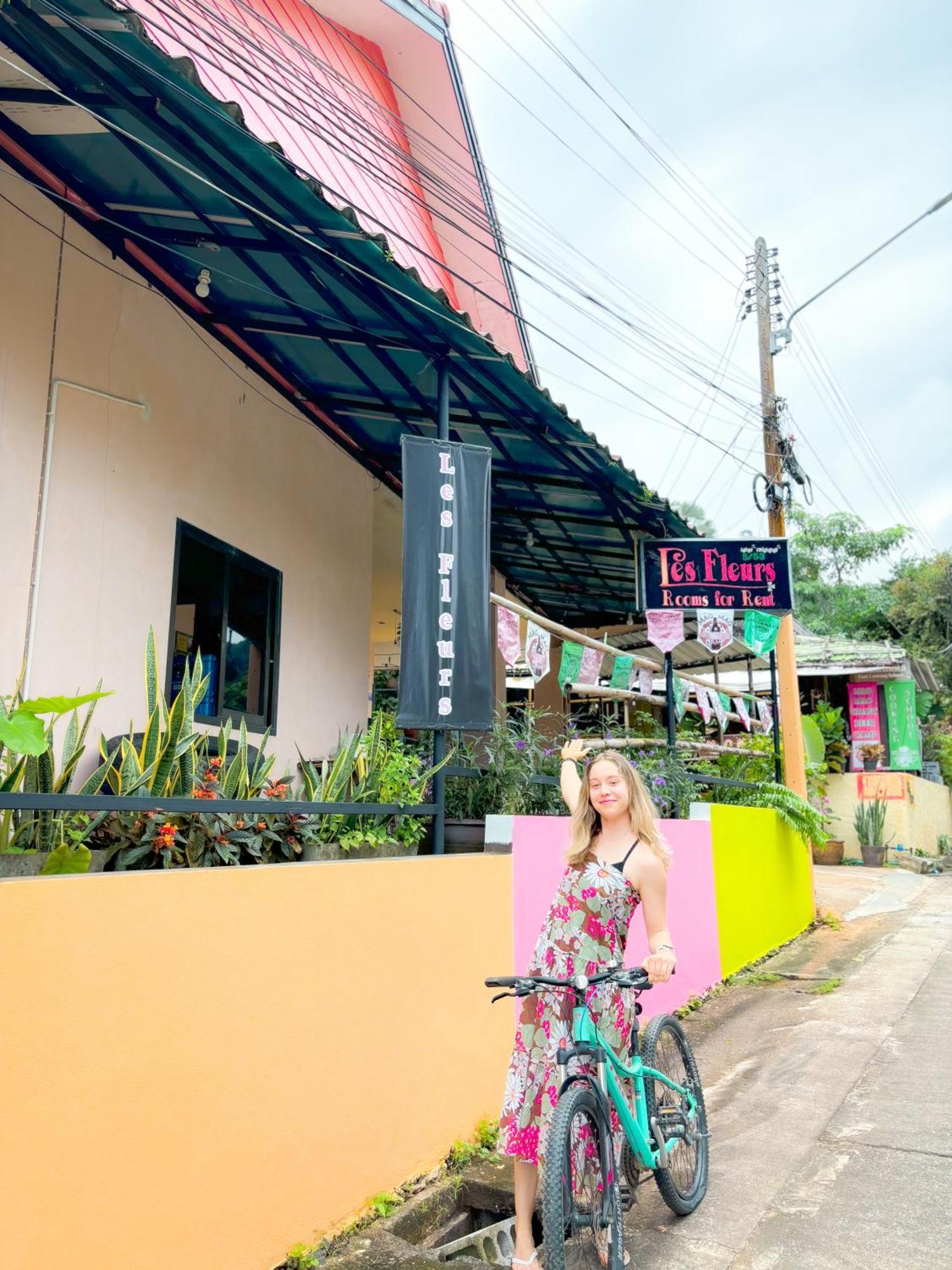 Bed and Breakfast Les Fleurs House Khao Lak Exterior foto