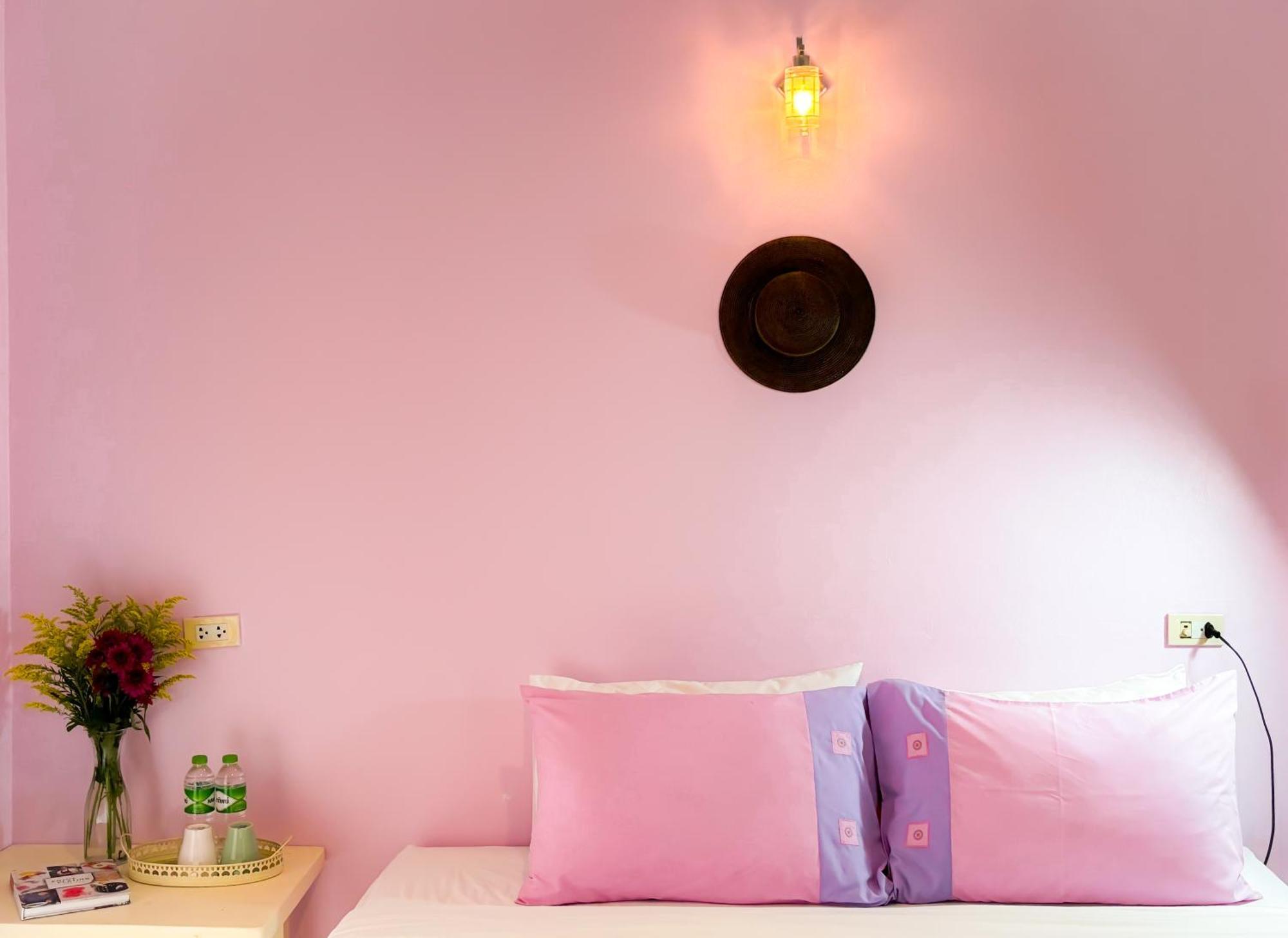 Bed and Breakfast Les Fleurs House Khao Lak Exterior foto